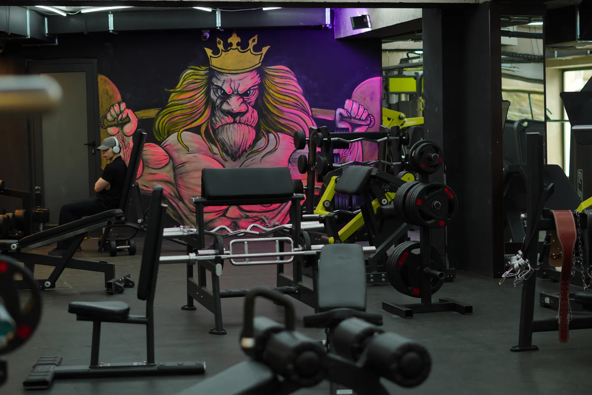 The Royal Fitness mural at Varketili